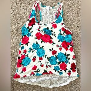 Small Floral & Lace Tank Top